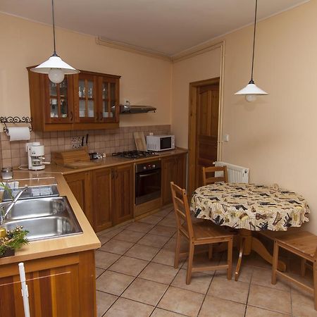Amadeus Vendeghaz Hotel Esztergom Luaran gambar