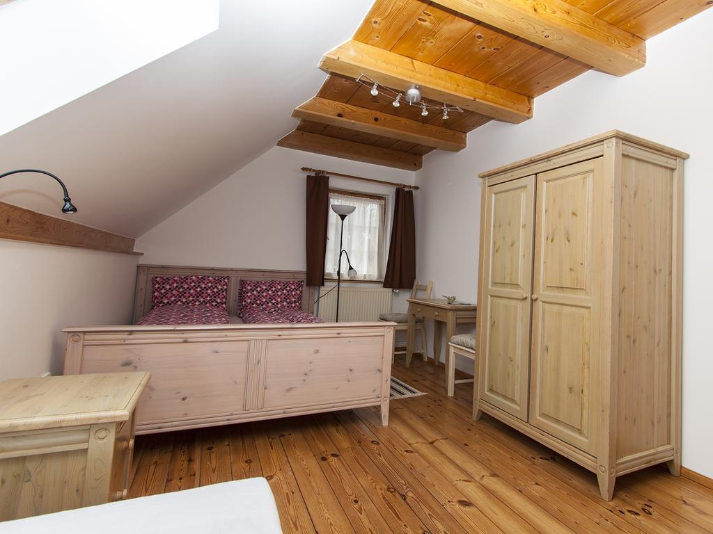 Amadeus Vendeghaz Hotel Esztergom Bilik gambar