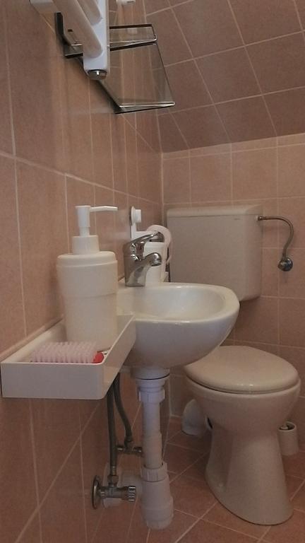 Amadeus Vendeghaz Hotel Esztergom Bilik gambar