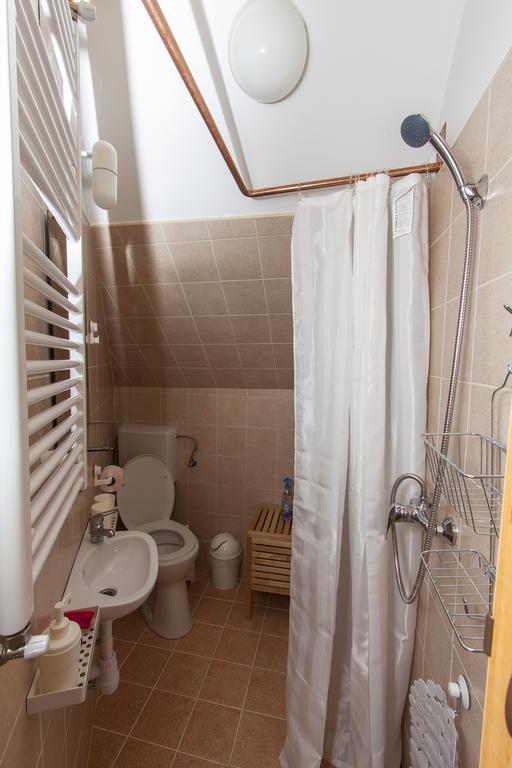 Amadeus Vendeghaz Hotel Esztergom Luaran gambar